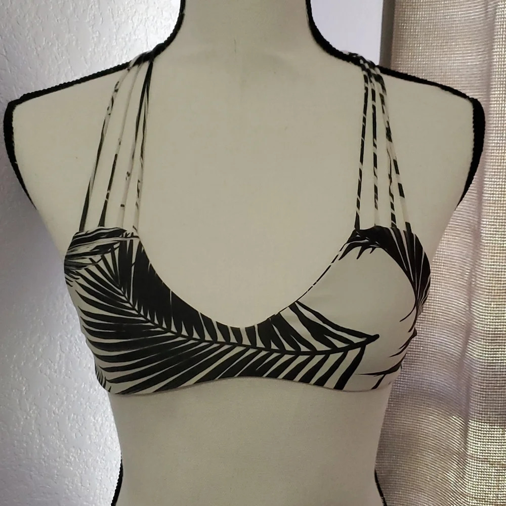 Mikoh Banyans Multi String Bikini Swim Top In Palm Leaf M